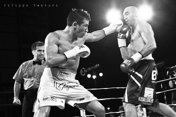 Boxe: Matteo Signani vs Lorenzo Cosseddu (foto 11)